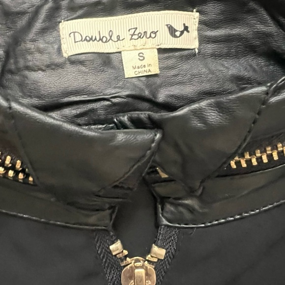 Double Zero Black Sheer Too with Gold Zip Accents Brand New! S - Picture 7 of 9